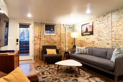 Centrally Located DC Apt Bloomingdale