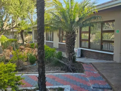 Cobra Self-Catering Guesthouse