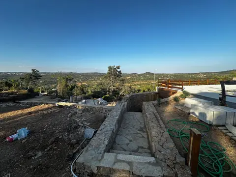 Stone Villa - Monte Chico Ze