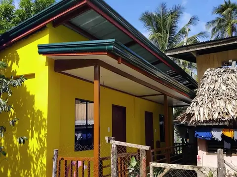 Francis tourist Inn purok pag kakaisa near itaytay inn