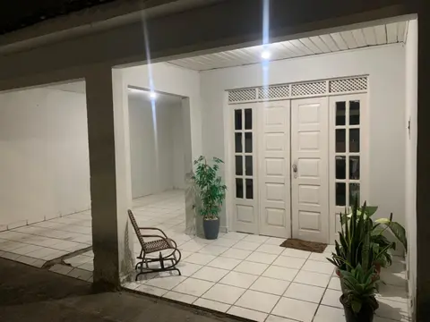 Casa ampla para curtir com sua familia e amigos