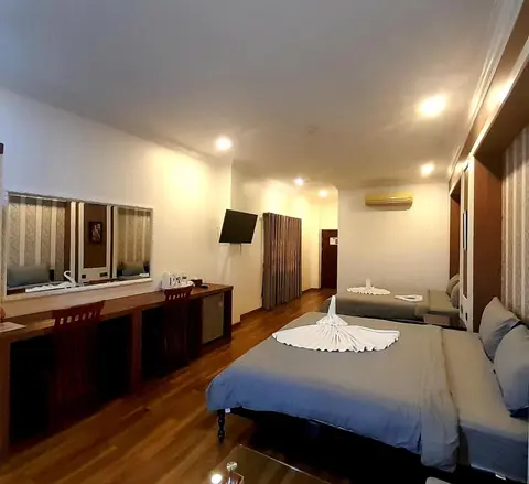 4 RIVERS HOTEL