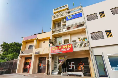 FabExpress City Inn