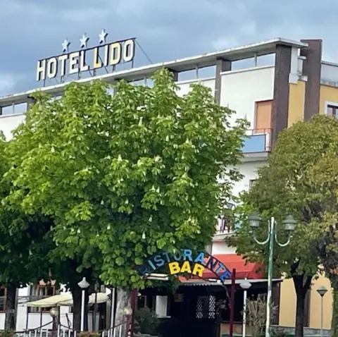 hotel lido