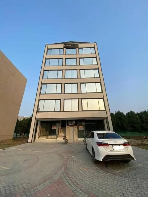 Luxury 1 Bed Apt Eiffel Bahria