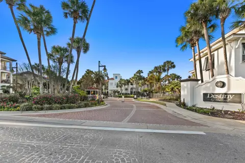 Beach View - Gated Community with Pool Hot Tub