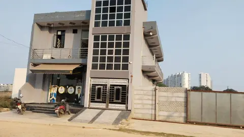 Taj Tourist Hostel
