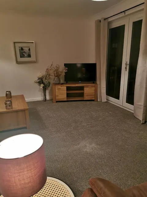 Sun Gardens Retreat- can sleep 10 with 4 Double Beds & 2 sofa beds