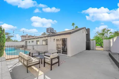 Vegas Bliss near The Strip - Pet & Family Friendly