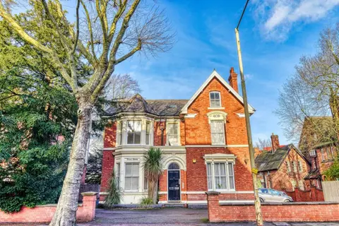 Dudley-Spacious Exec 1 bed - Long stay - Parking!