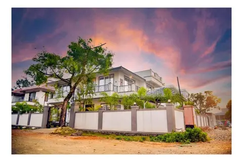 Arra Villa with Indoor Games