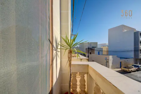 Traditional Maltese Escape with Rooftop Terrace by 360 Estates
