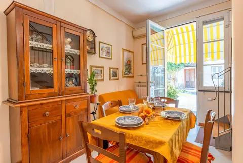 Casina La Torretta - By The Walls