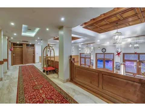 Hotel Royal Heritage, Srinagar