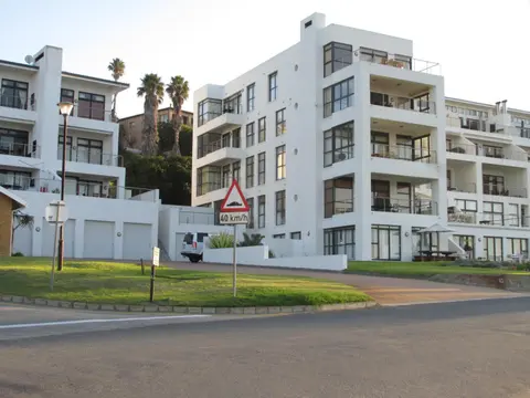 Point Village Accommodation - Santos 57