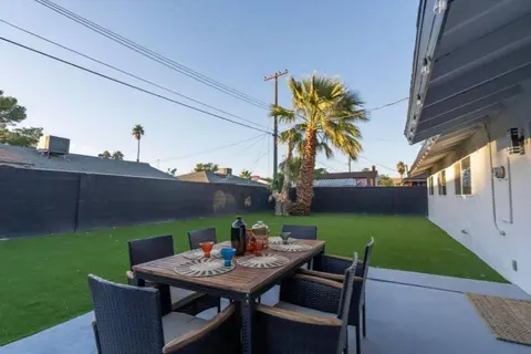 Luxury Comfort in Historic DTLV with hot tub & gym