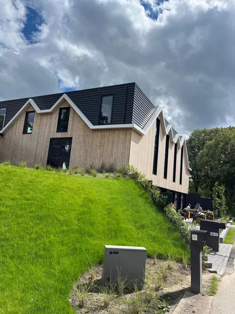 Chalet-Frank
