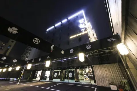 Manwol Hotel