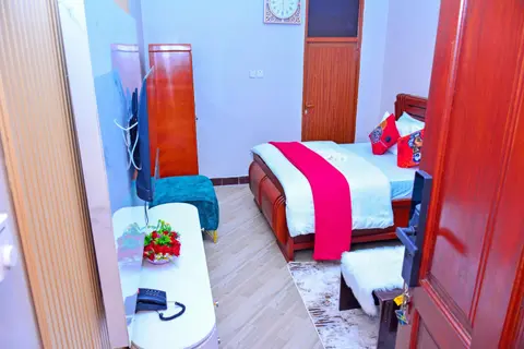 Villa Home Hotel & Apartment