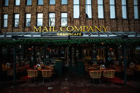 Monument Hotel