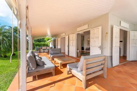 Villa Blue Rock, piscine & vue imprenable
