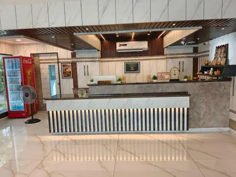 Hotel M S Pride
