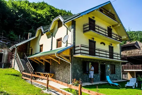 Apartments Vila Djurdja