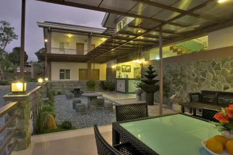 Hanan Hotel Tagaytay - Formerly Tagaytay Wingate Manor