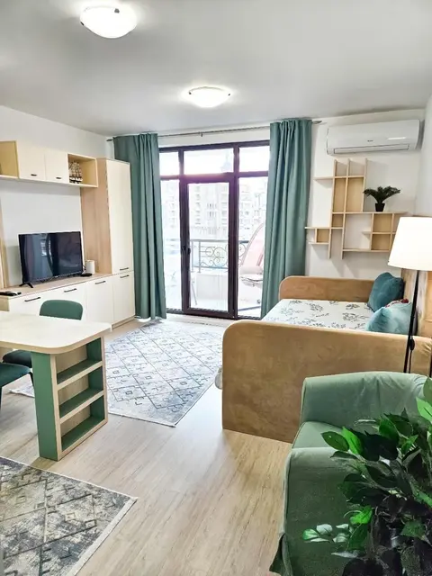 FOUR SEASONS Beach Apartment