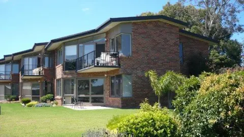 Pelican Waters