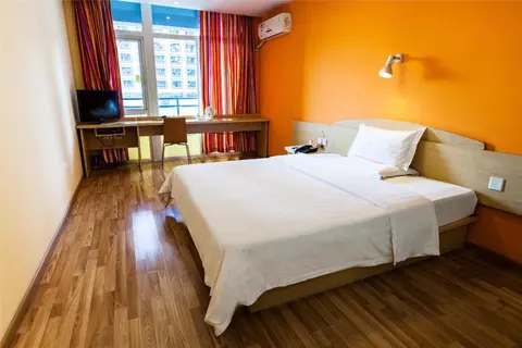 7Days Inn Zhengzhou Hongzhuan Road Fortune Square