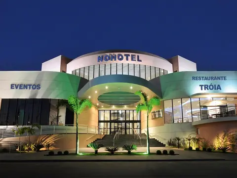 Nohotel Premium Americana