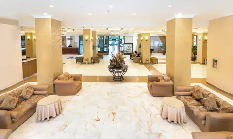 Ani Plaza Hotel