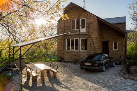 Areni House B&B