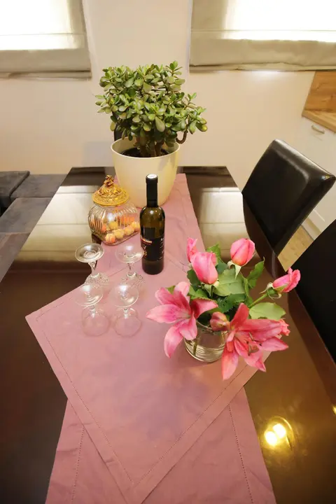 Downtown Accommodation 2BR
