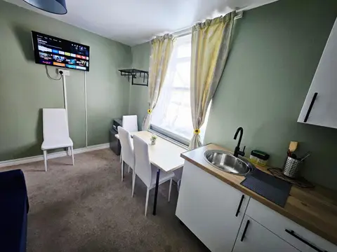 OceanNest-3 Bedroom Apartment free parking, EV 22kW