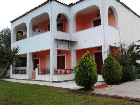 Digkas Apartments
