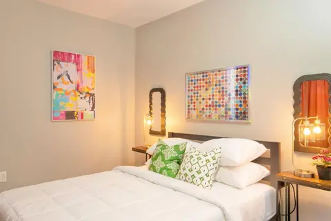 Spacious 3BR Near NYC with Workspace