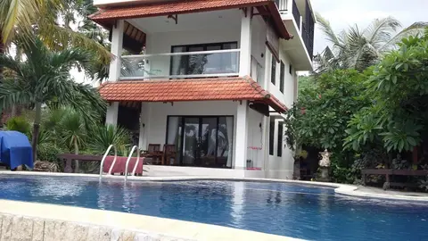 Three Brothers Bobby's Villas