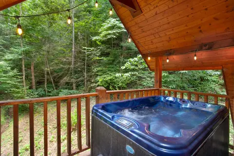 Tucked Inn Hot Tub Grill Fireplace MORE