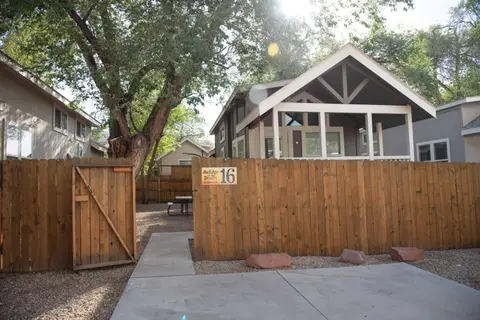 Moab Rim Cabin #16