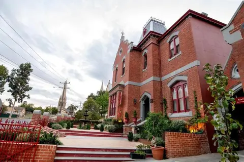 The Residence of Mackenzie Quarters CBD Bendigo