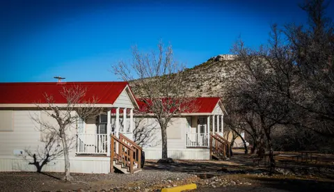 Verde Valley One-Bedroom Park Model Cabin 13