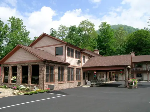 Jonathan Creek Inn