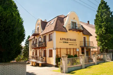 Apartments Yowan