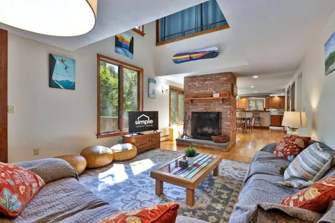 4BR Killington Home Perfect for Families, Pet-Friendly, Fireplace