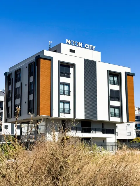 Moon City