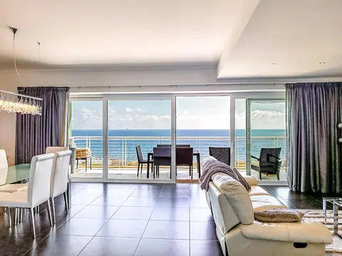 The Essence - Sea View 9
