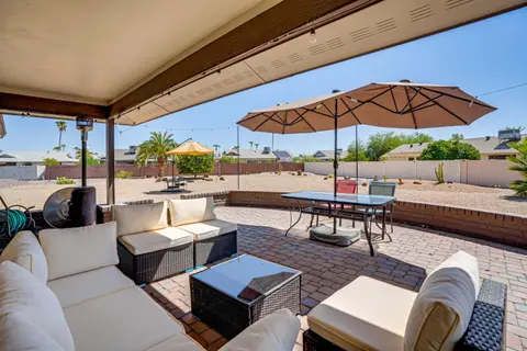 Families Welcome! Dog-Friendly Glendale Home