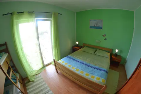 Apartmani Jenny i Tania